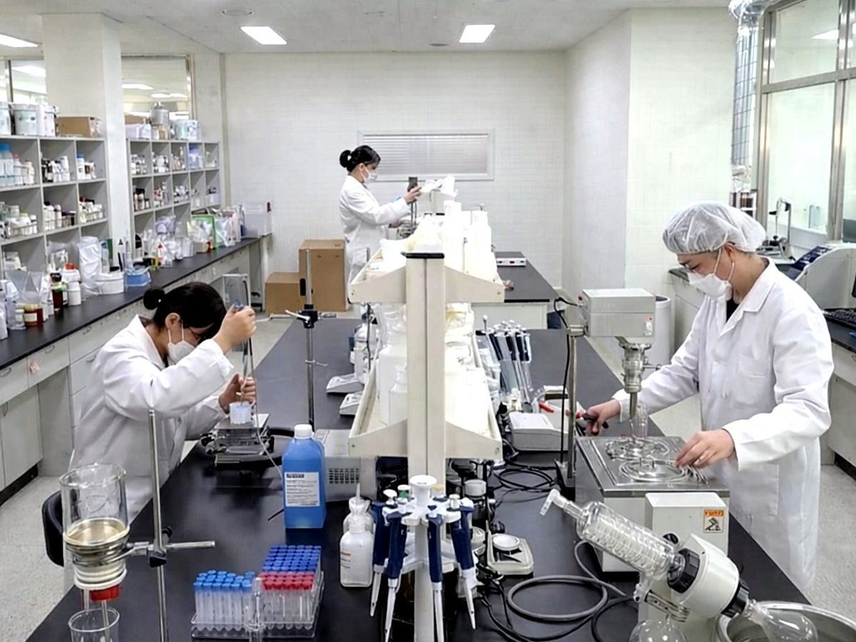 Formulators at work in the lab